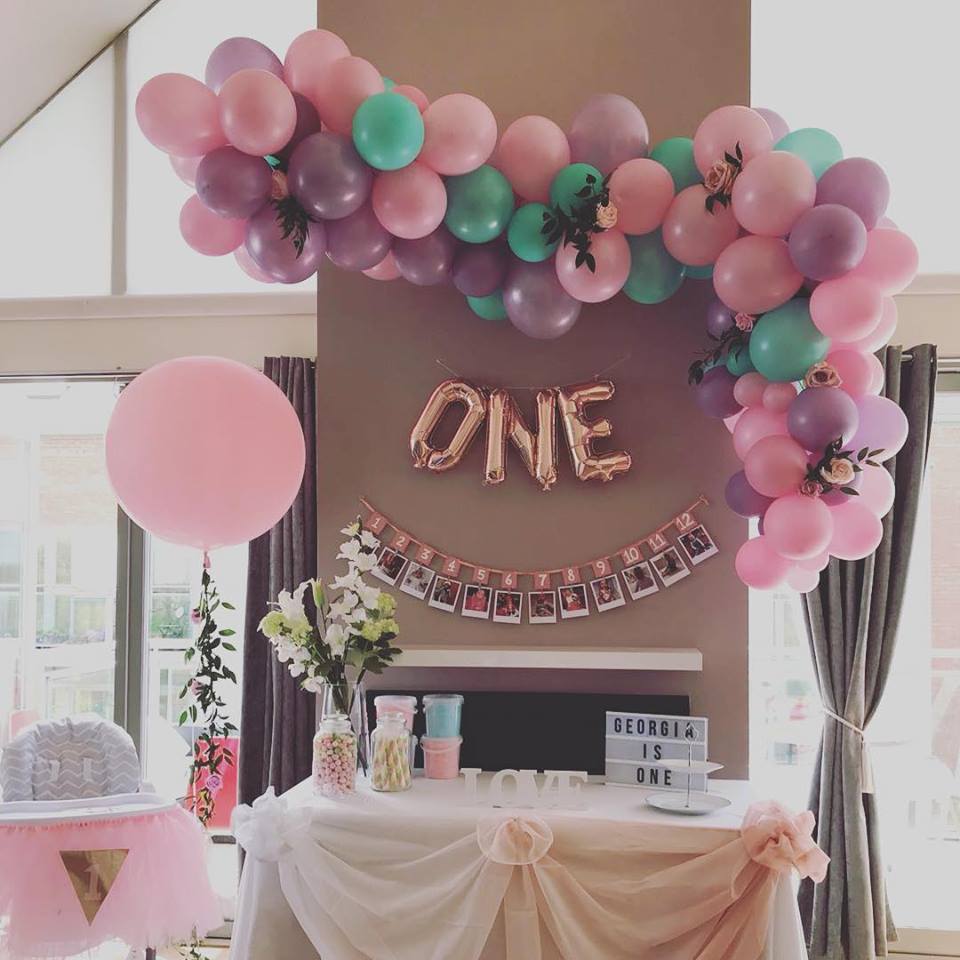 organic balloon cluster and 3ft pink balloon